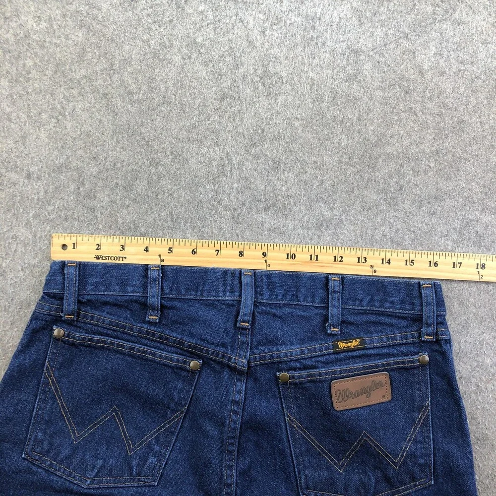 Wrangler Jeans Mens 34x32 Blue Medium Wash Regular Straight Denim 47MWZ - Picture 8 of 11